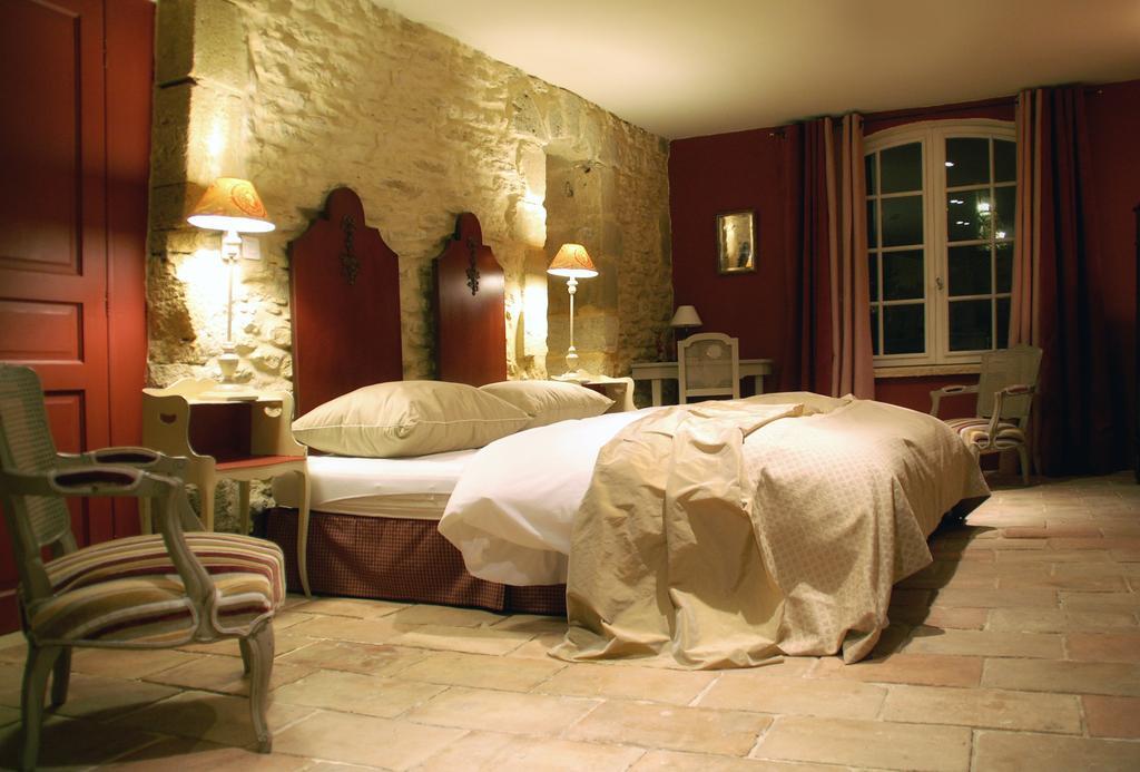 Domaine Des Escaunes Sernhac Habitación foto